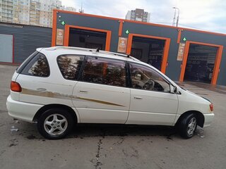 2000 Toyota Ipsum I (M10), белый, 460000 рублей, вид 2