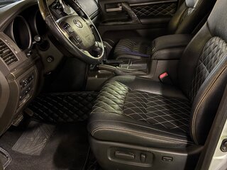 2008 Toyota Land Cruiser 200 Series, серебристый, 2800000 рублей, вид 5
