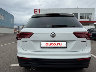 2018 Volkswagen Tiguan II, белый, 2150000 рублей, вид 2