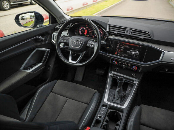 2021 Audi Q3 40 TFSI II (F3), синий, 3065565 рублей - вид 9