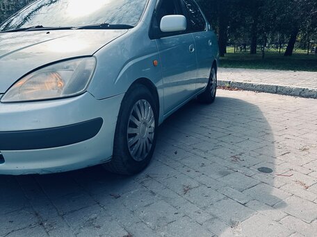 1998 Toyota Prius I (XW10), зелёный, 250000 рублей, вид 5