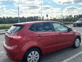 2012 Kia Rio 4-speed III, красный, 750000 рублей, вид 4