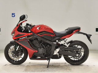2024 Honda CBR 650R, красный, 1090000 рублей, вид 2