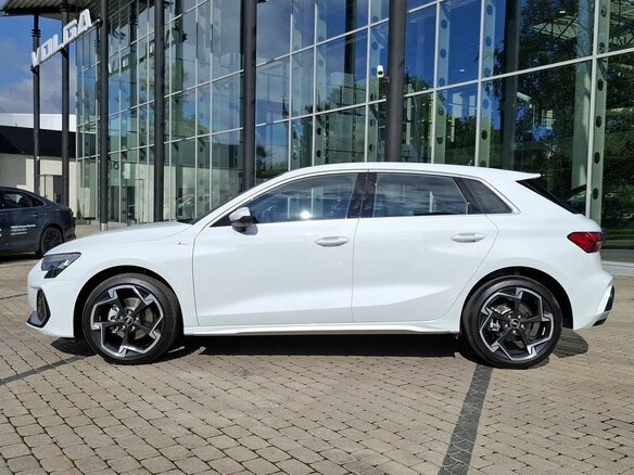 2026 Audi A3 Sportback 35 TFSI IV (8Y) Рестайлинг, белый, 4350000 рублей - вид 1