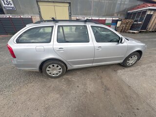 2011 Skoda Octavia II (A5) Рестайлинг, серебристый, 620000 рублей, вид 3