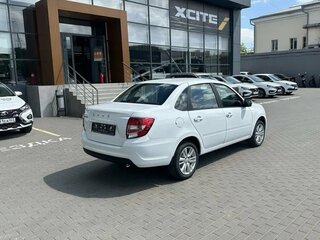 2026 Lada (ВАЗ) Granta I Рестайлинг, белый, 1089000 рублей, вид 5