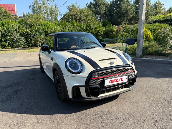 2021 Mini Hatch JCW III (F55/F56) Рестайлинг 2, белый, 3700000 рублей - вид 5