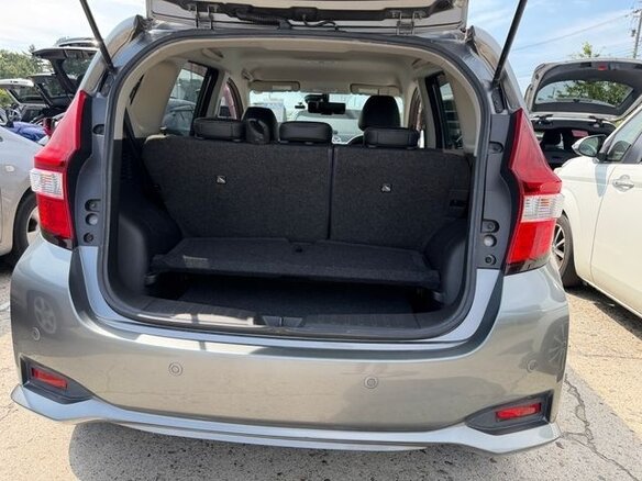 2017 Nissan Note II Рестайлинг, серый, 627008 рублей - вид 16