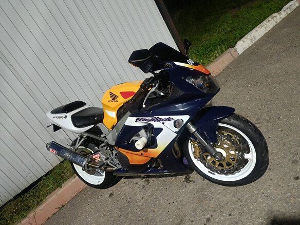 2000 Honda CBR 929RR Fireblade, жёлтый, 520000 рублей - вид 1