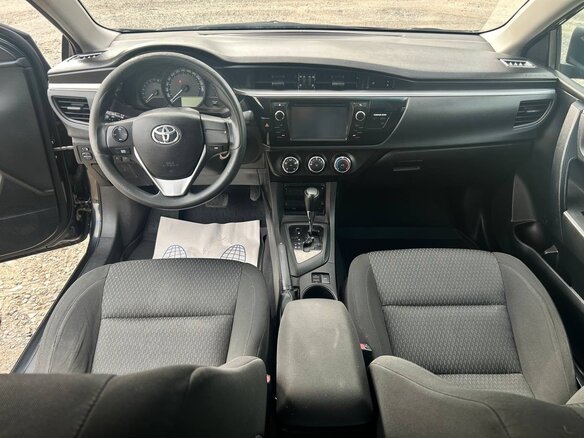 2013 Toyota Corolla XI (E160, E170, E180), чёрный, 960000 рублей - вид 9