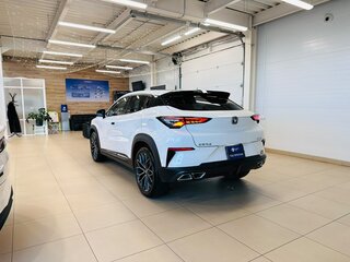 2022 Changan UNI-T I, белый, 2399900 рублей, вид 4
