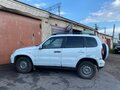 2013 Chevrolet Niva I Рестайлинг, белый, 400000 рублей - вид 2