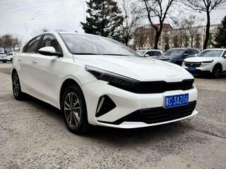 2023 Kia K3 II (China Market) Рестайлинг, белый, 1640000 рублей, вид 3