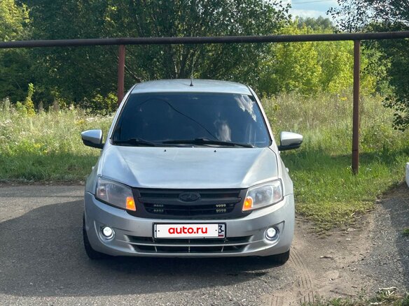2015 Lada (ВАЗ) Granta I, серебристый, 300000 рублей