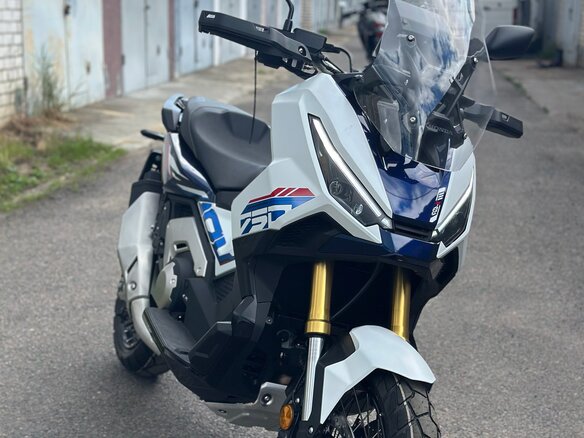 2026 Honda X-ADV, белый - вид 5
