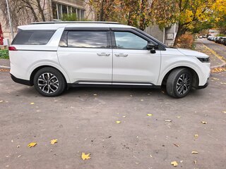 2020 Kia Carnival IV, белый, 3500000 рублей, вид 4