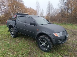 2008 Mitsubishi L200 IV, чёрный, 1500000 рублей, вид 1