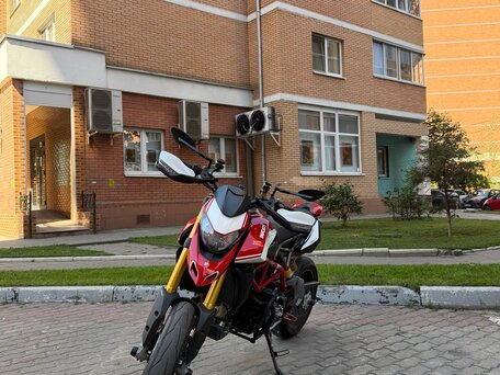 2019 Ducati Hypermotard, красный, 1550000 рублей, вид 1