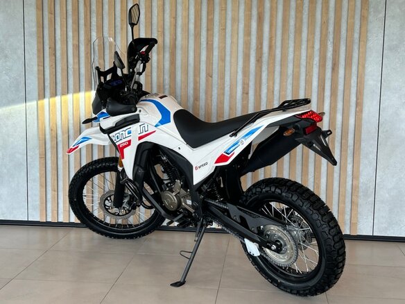 2026 Loncin DS250, белый, 258000 рублей - вид 1