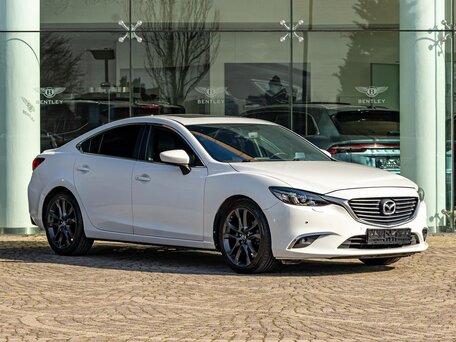 2018 Mazda 6 III (GJ) Рестайлинг, белый, 1585000 рублей, вид 3