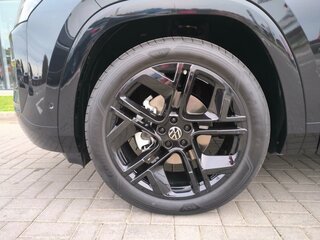 2026 Volkswagen Teramont Pro II (China Market), чёрный, 6500000 рублей, вид 4