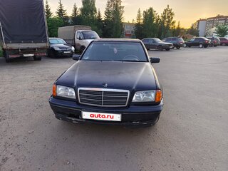 1999 Mercedes-Benz C-Класс 180 I (W202) Рестайлинг, чёрный, 230000 рублей, вид 2