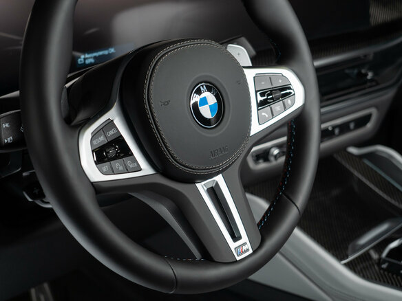 2026 BMW X6 M60i III (G06) Рестайлинг, серебристый, 20990000 рублей - вид 13