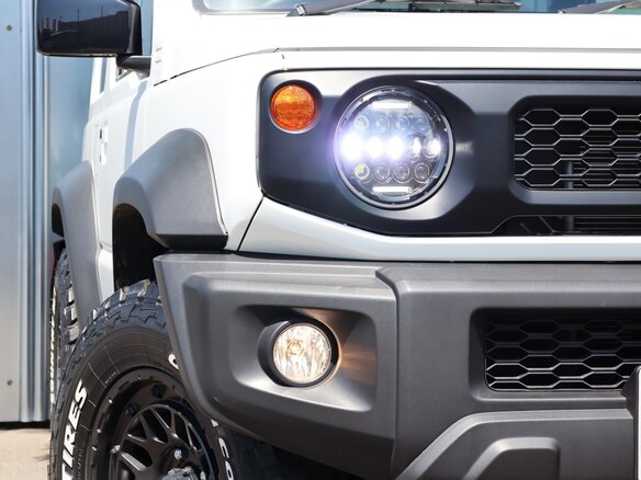 2023 Suzuki Jimny Sierra IV, белый, 1745000 рублей - вид 9