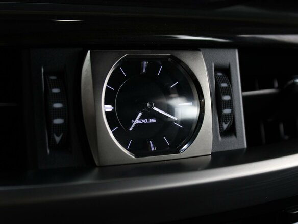2018 Lexus LX 570 III Рестайлинг 2, серый, 7330000 рублей - вид 15
