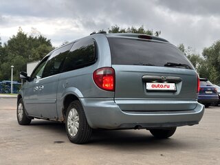2005 Chrysler Town & Country IV Рестайлинг, голубой, 425000 рублей, вид 3
