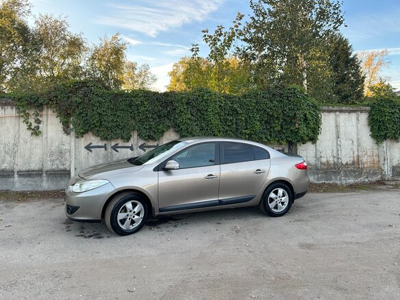 2011 Renault Fluence I, бежевый, 590000 рублей - вид 1