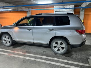 2010 Toyota Highlander II (XU40) Рестайлинг, серебристый, 2300000 рублей, вид 5