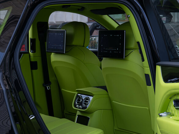2025 Bentley Bentayga I Рестайлинг, чёрный, 43500000 рублей - вид 30