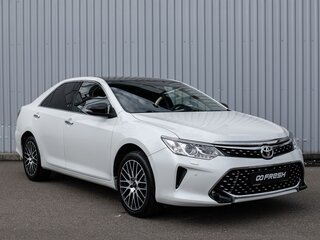 2016 Toyota Camry VII (XV50) Рестайлинг, белый, 2639000 рублей, вид 1