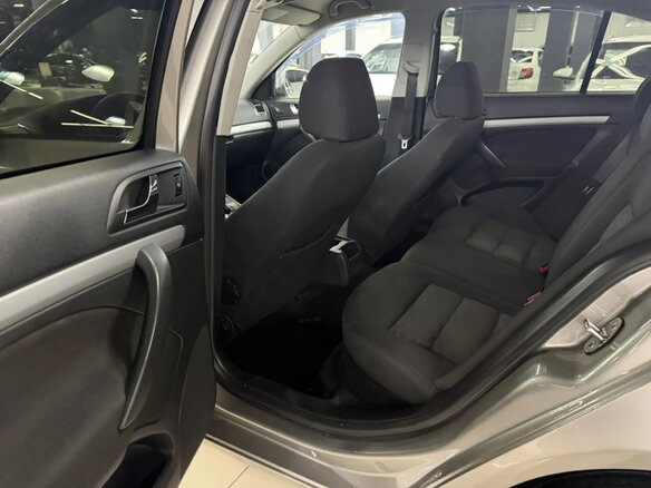 2013 Skoda Octavia II (A5) Рестайлинг, бежевый, 650000 рублей - вид 14
