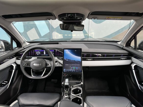 2023 Geely Atlas II, зелёный - вид 1