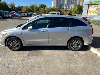 2010 Honda Stream II Рестайлинг, серебристый, 1460000 рублей, вид 4