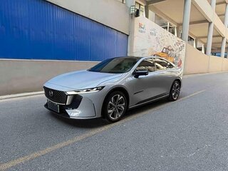 2026 Mazda EZ-6 18.9 kWh, серебристый, 3898033 рублей, вид 3