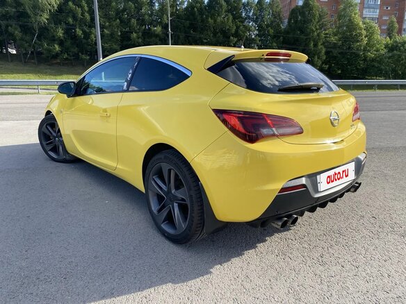 2011 Opel Astra GTC J Рестайлинг, жёлтый, 680000 рублей - вид 6