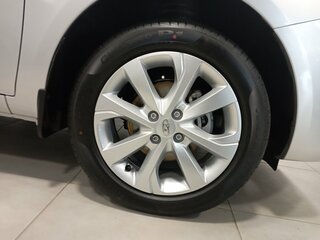 2026 Lada (ВАЗ) Vesta I Рестайлинг (NG), серебристый, 1880000 рублей, вид 5