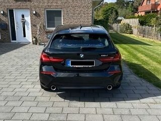 2022 BMW 1 серии 118d III (F40), чёрный, 3868000 рублей, вид 5