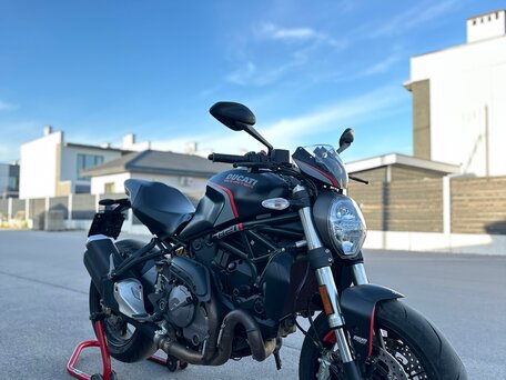 2020 Ducati Monster 821, чёрный, 899000 рублей, вид 5