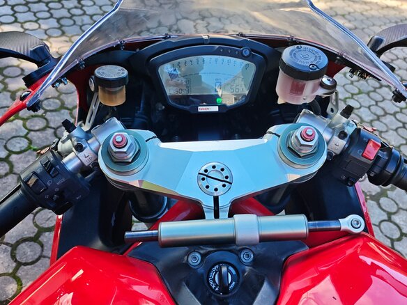 2011 Ducati 848, красный, 747163 рублей - вид 5