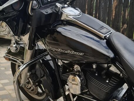 2007 Harley-Davidson Electra Glide, чёрный, 649000 рублей, вид 3