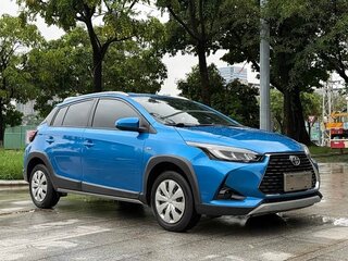 2021 Toyota Yaris L X XP150 Рестайлинг, синий, 1040000 рублей, вид 3