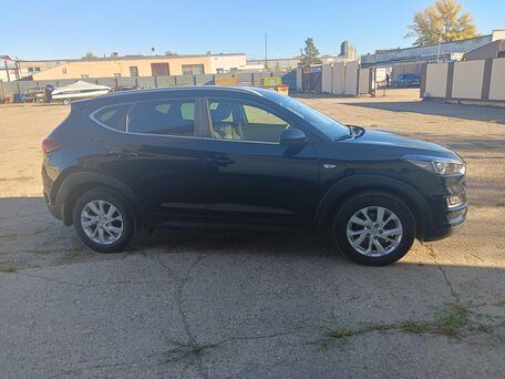 2020 Hyundai Tucson III Рестайлинг, чёрный, 2350000 рублей, вид 4