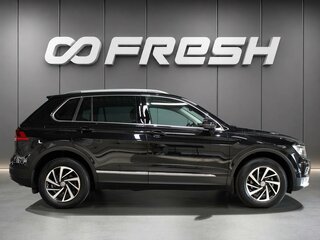 2018 Volkswagen Tiguan II, чёрный, 2280000 рублей, вид 5