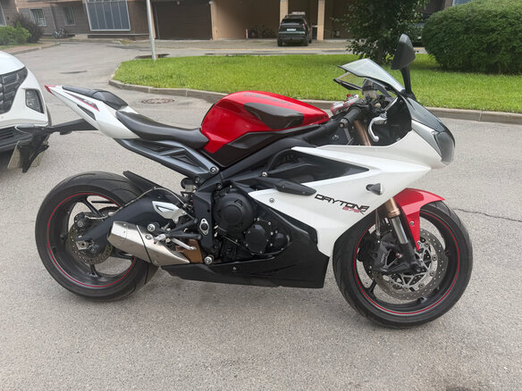 2014 Triumph Daytona 675, красный, 899000 рублей - вид 28