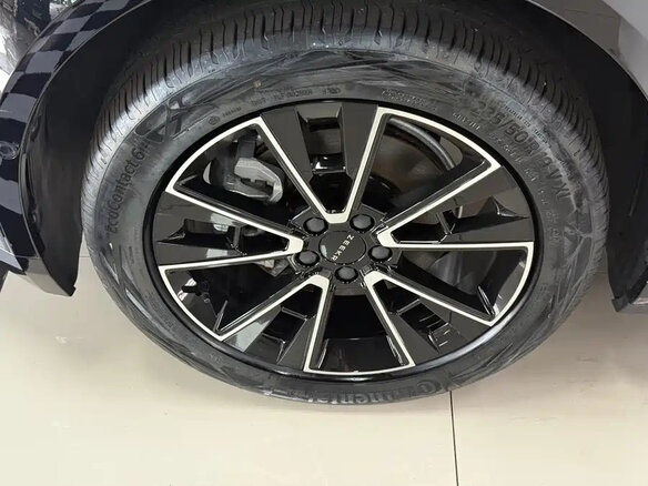 2024 Zeekr X 66 kWh I, серый, 3811110 рублей - вид 14