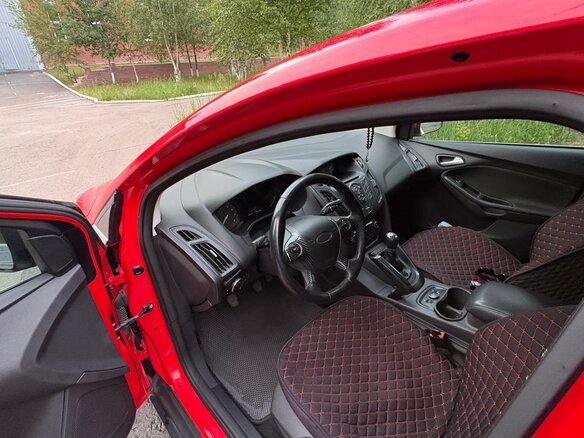 2013 Ford Focus III, красный, 850000 рублей - вид 14